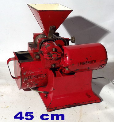 LC-25W890
